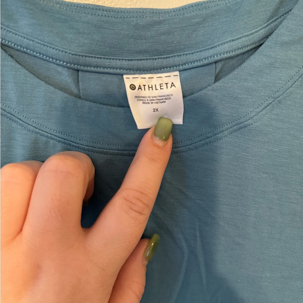 Athleta Teal Crew Neck Top